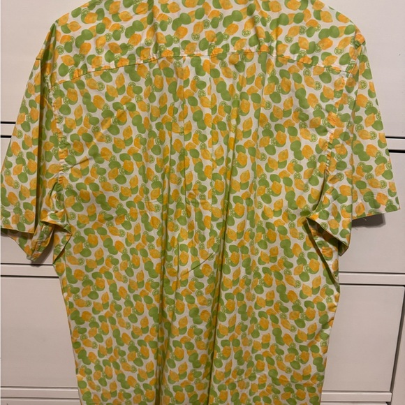 14th & Union Men’s Lemon & Lime Printed Button Down Short Sleeve Shirt - Picture 2 of 3